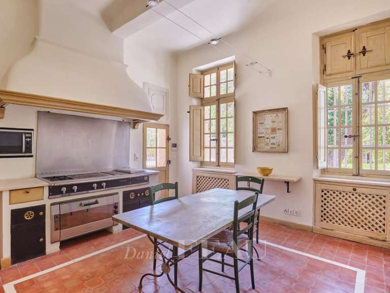 Maison Aix-en-Provence - 9 chambres - 550m²