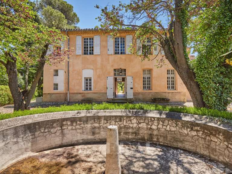 Maison Aix-en-Provence - 9 chambres - 550m²