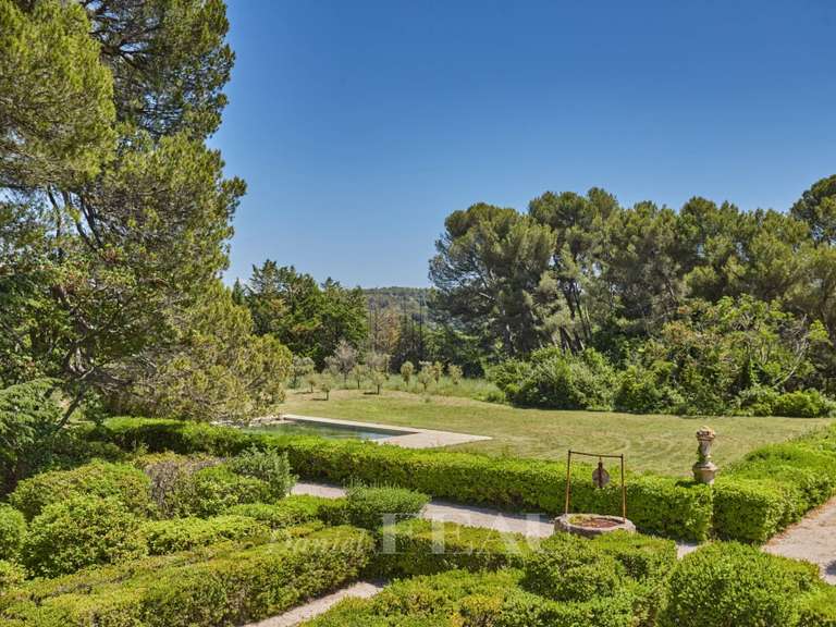 Maison Aix-en-Provence - 9 chambres - 550m²