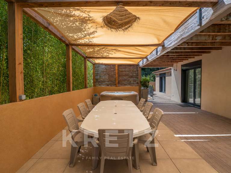 Maison Aix-en-Provence - 3 chambres - 166m²