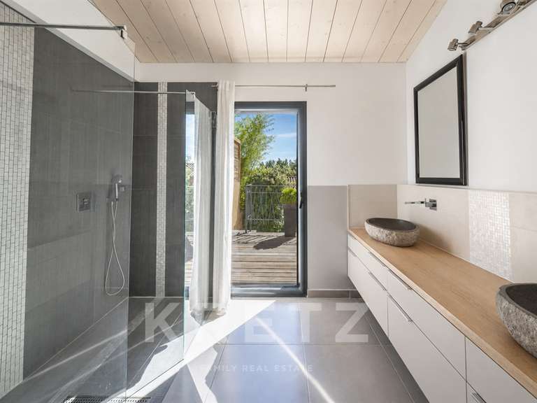 Maison Aix-en-Provence - 3 chambres - 166m²