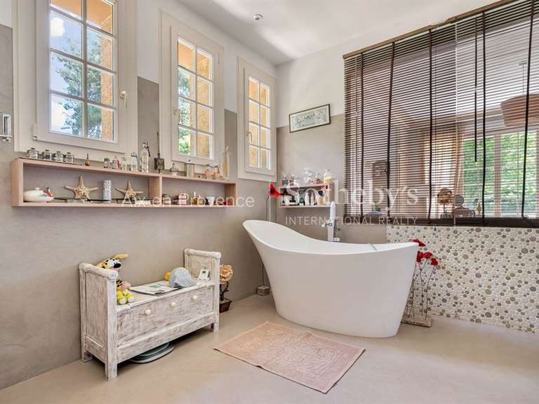 House Aix-en-Provence - 5 bedrooms - 290m²
