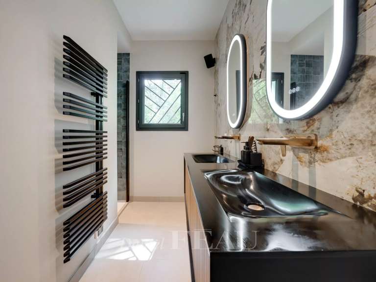 Maison Aix-en-Provence - 4 chambres - 201m²
