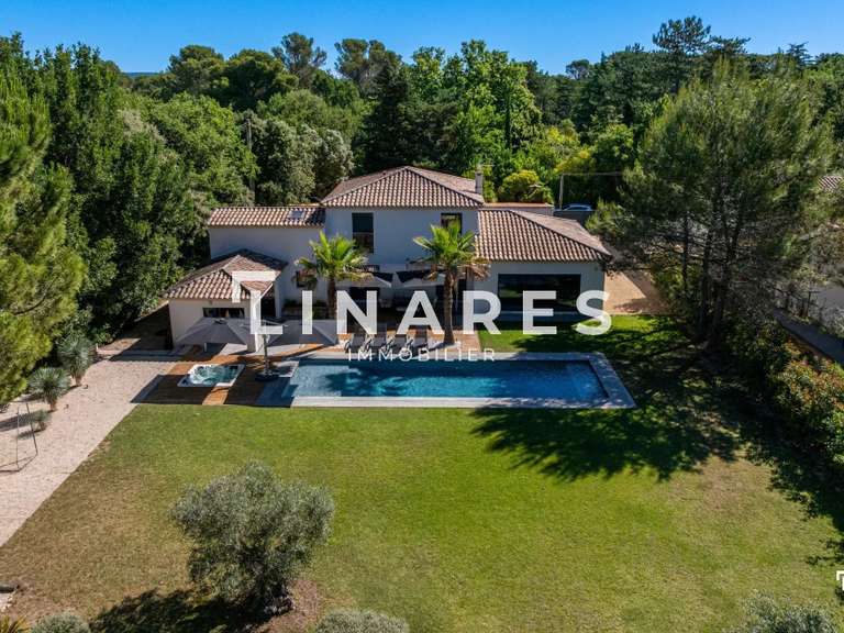 Maison Aix-en-Provence - 4 chambres - 271m²