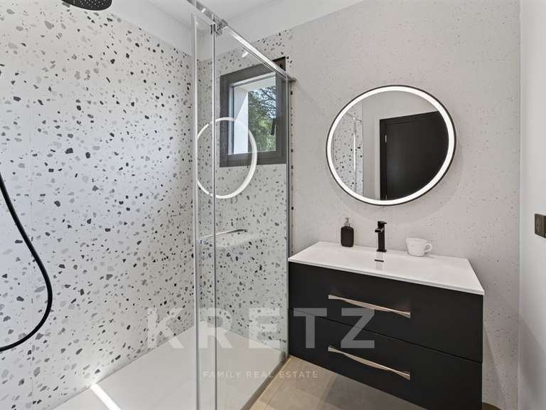 House Aix-en-Provence - 3 bedrooms - 260m²