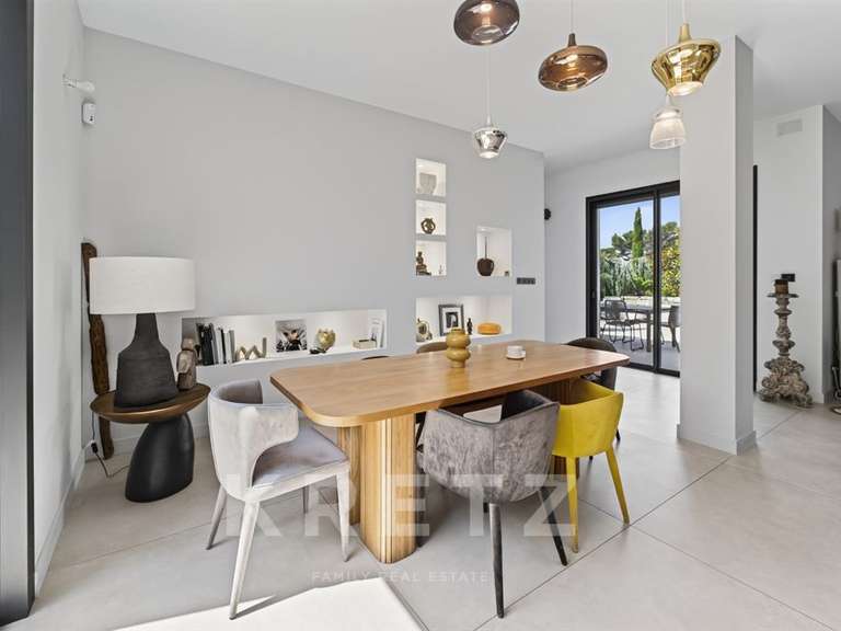 House Aix-en-Provence - 3 bedrooms - 260m²