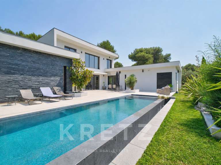 House Aix-en-Provence - 3 bedrooms - 260m²