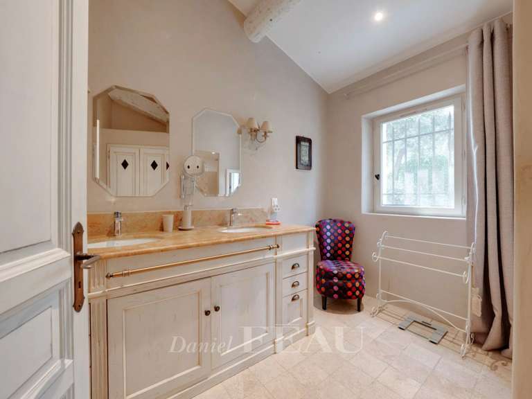 House Aix-en-Provence - 5 bedrooms - 240m²