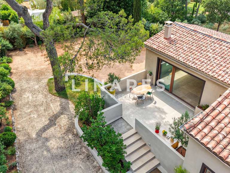Maison Aix-en-Provence - 4 chambres - 153m²
