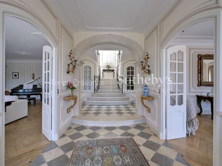 Maison Aix-en-Provence - 7 chambres - 900m²