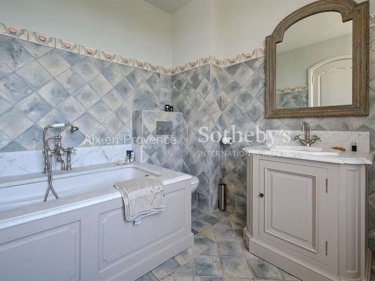 Maison Aix-en-Provence - 7 chambres - 900m²