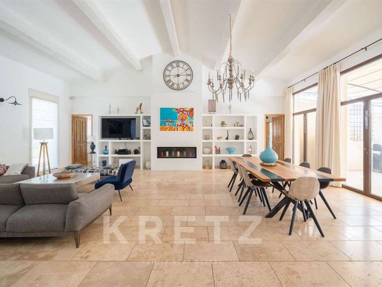 Maison Aix-en-Provence - 4 chambres - 223m²