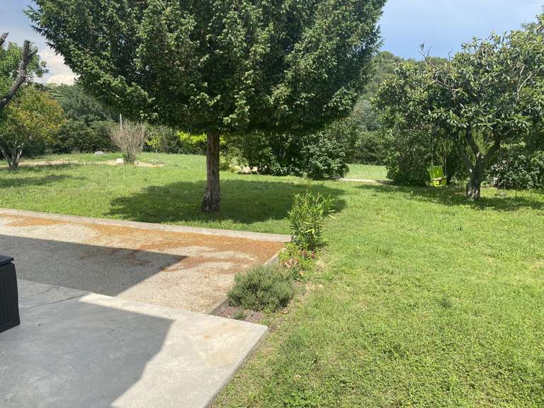 Maison Aix-en-Provence - 4 chambres - 180m²