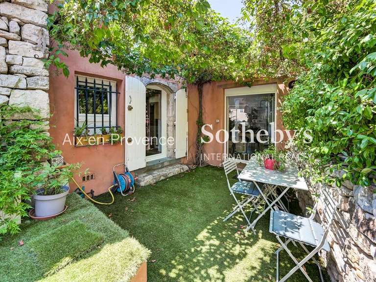 Maison Aix-en-Provence - 3 chambres - 127m²