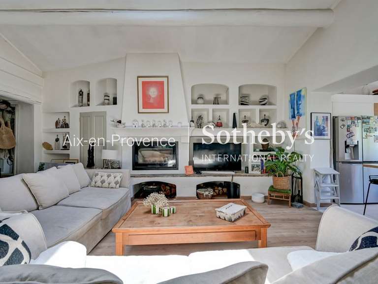 Maison Aix-en-Provence - 3 chambres - 127m²