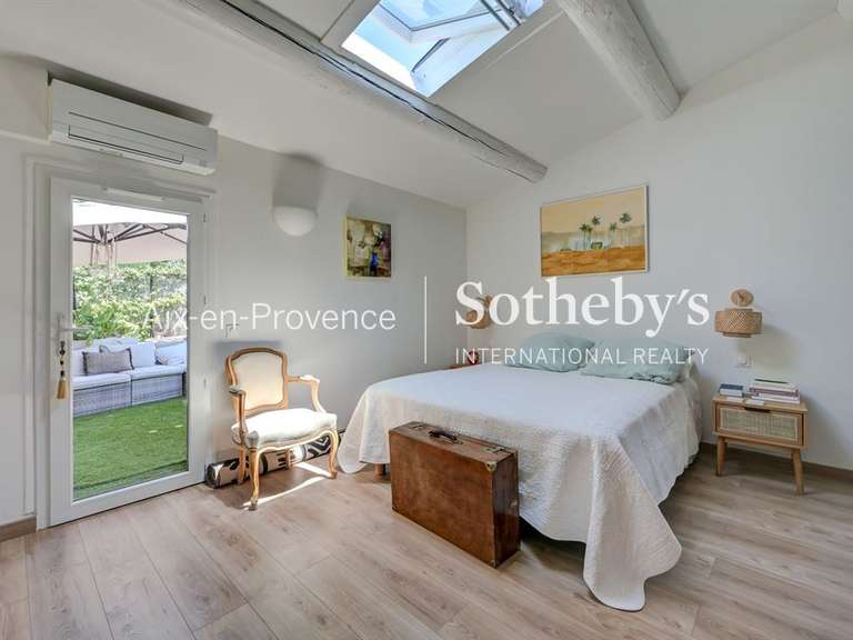 Maison Aix-en-Provence - 3 chambres - 127m²