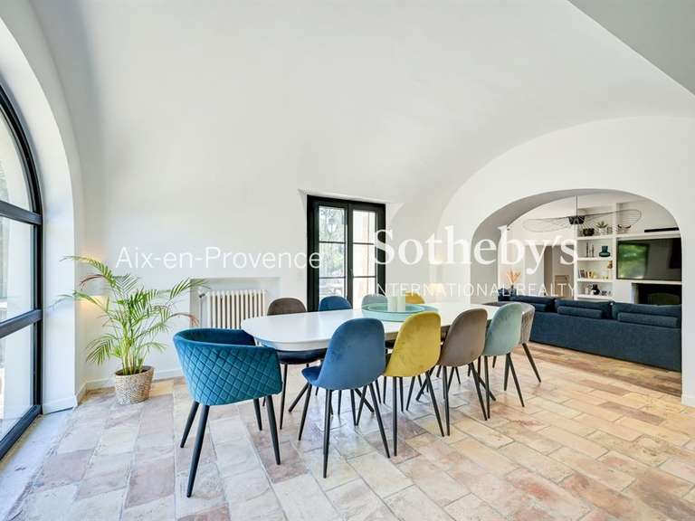 Maison Aix-en-Provence - 5 chambres - 210m²