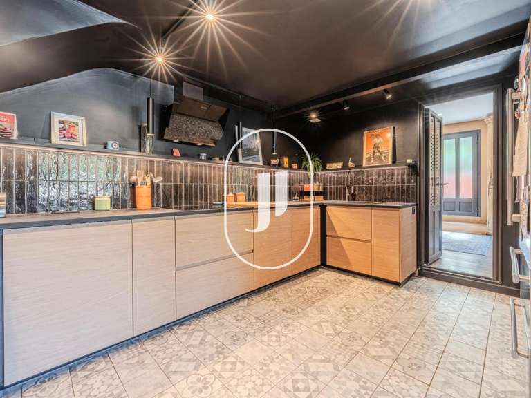 Maison Aix-en-Provence - 3 chambres - 127m²