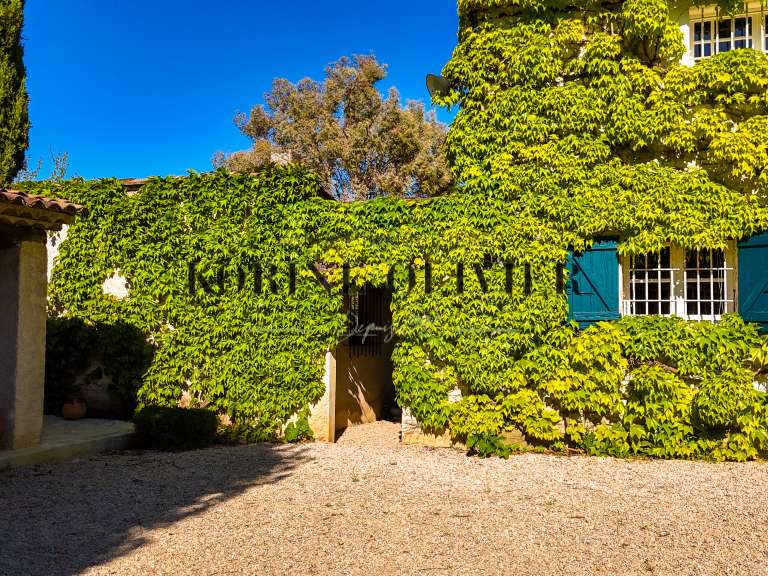 Maison Aix-en-Provence - 6 chambres - 330m²