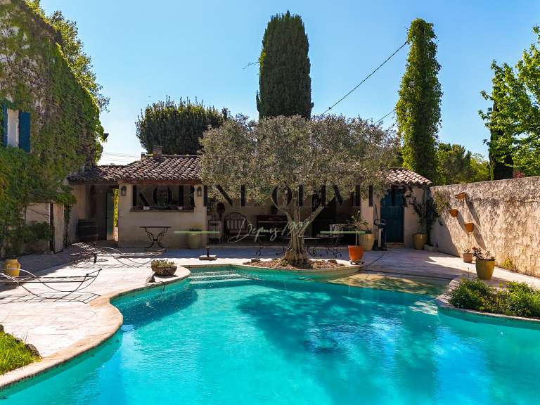 Maison Aix-en-Provence - 6 chambres - 330m²