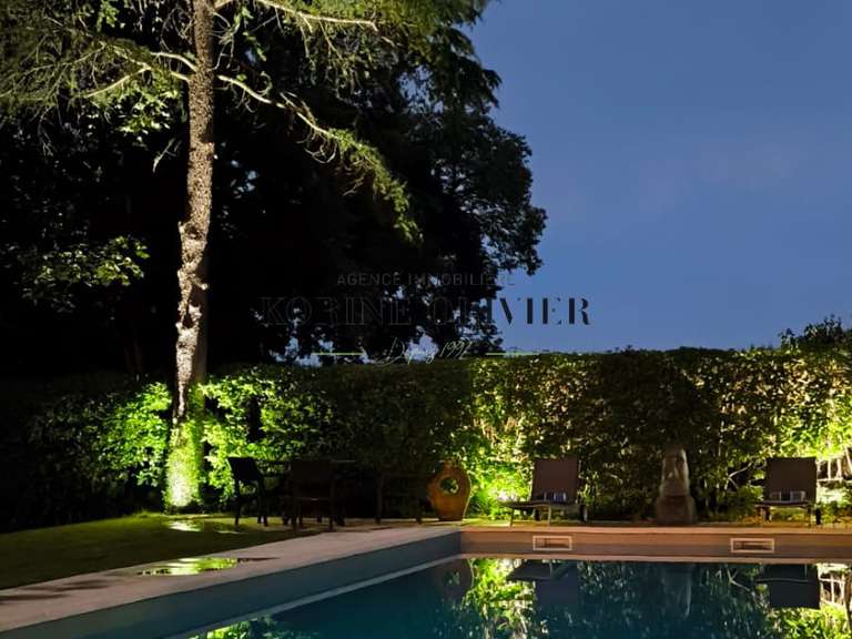 Maison Aix-en-Provence - 4 chambres - 183m²