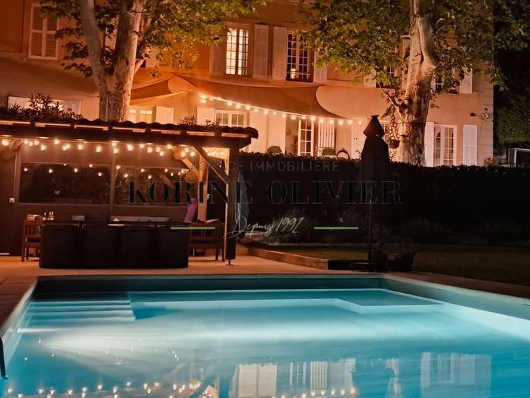 Maison Aix-en-Provence - 4 chambres - 183m²
