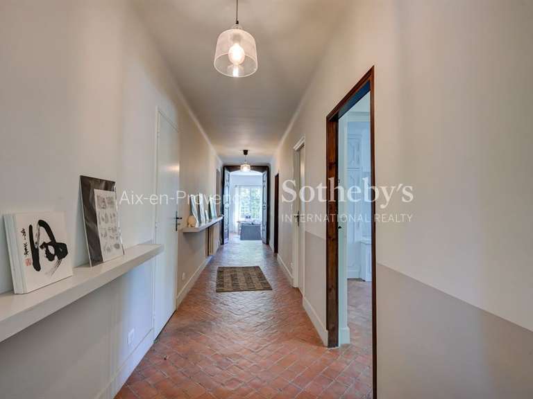 Maison Aix-en-Provence - 5 chambres - 223m²