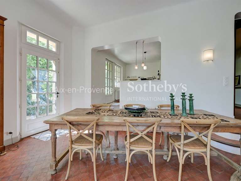 Maison Aix-en-Provence - 5 chambres - 223m²