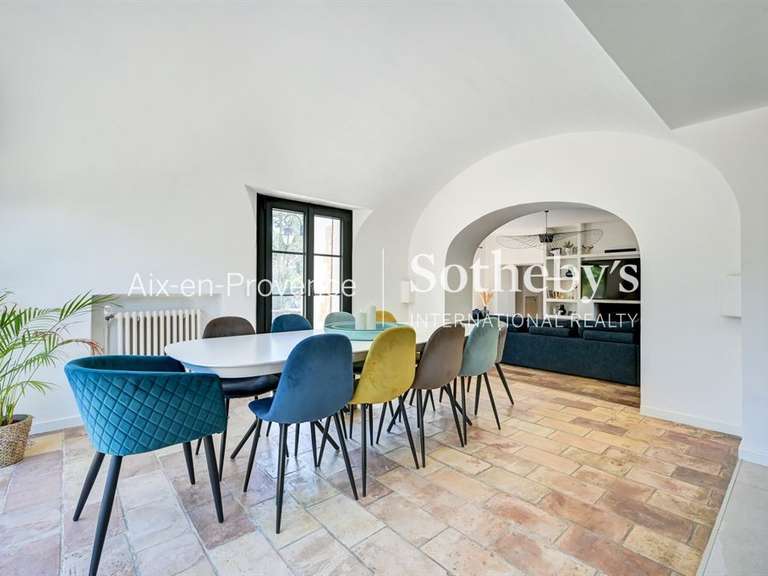 Maison Aix-en-Provence - 5 chambres - 210m²