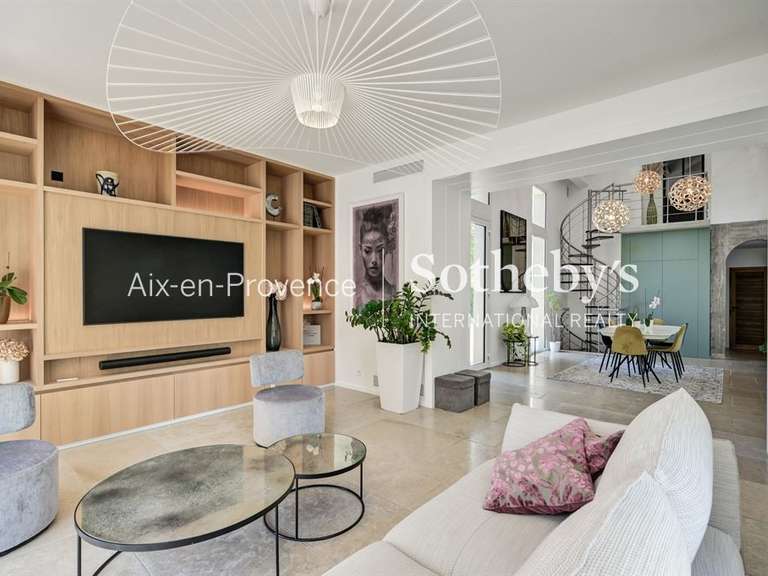 Maison Aix-en-Provence - 210m²