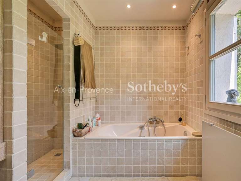 Maison Aix-en-Provence - 5 chambres - 275m²