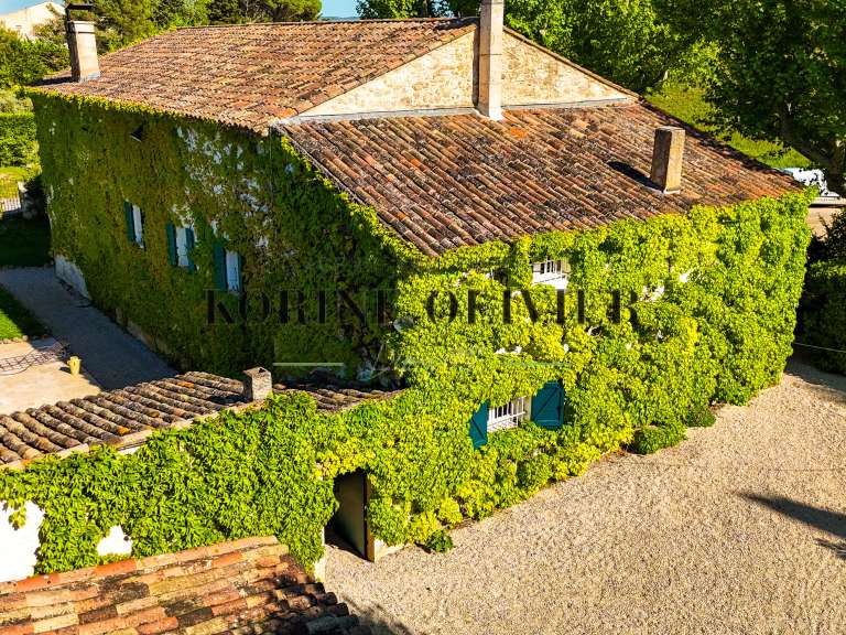 Maison Aix-en-Provence - 6 chambres - 330m²