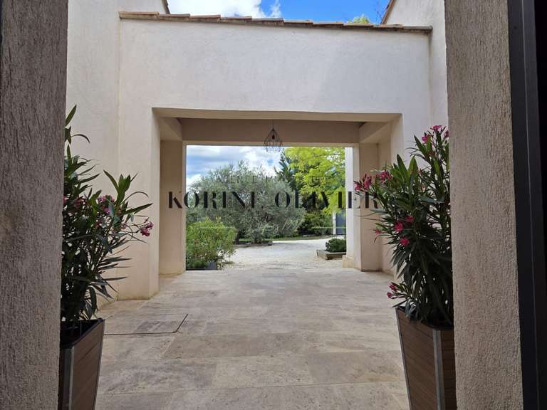 Maison Aix-en-Provence - 4 chambres - 240m²