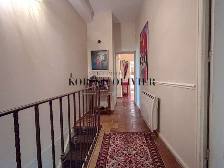Maison Aix-en-Provence - 4 chambres - 183m²