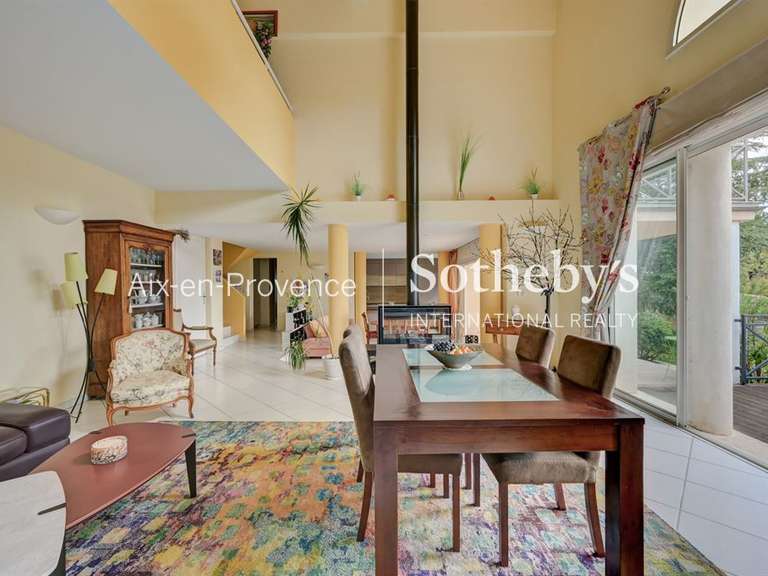 Maison Aix-en-Provence - 4 chambres - 194m²