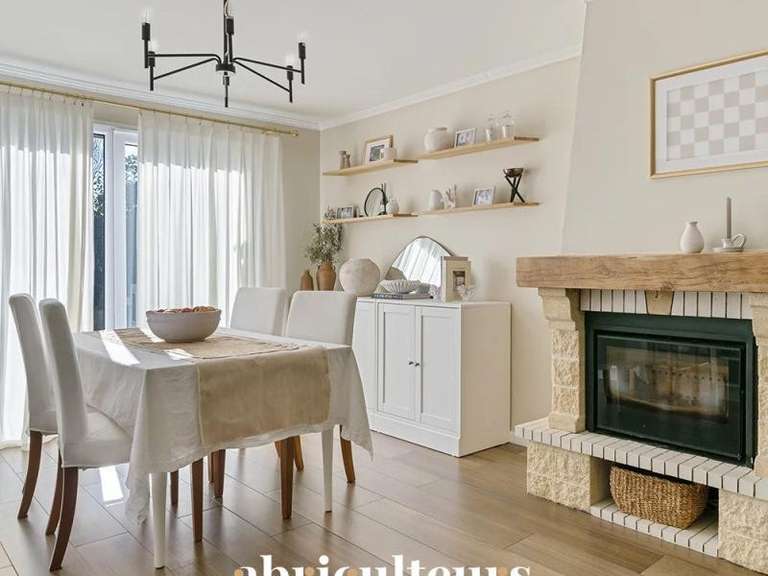 Maison Aix-en-Provence - 3 chambres - 106m²