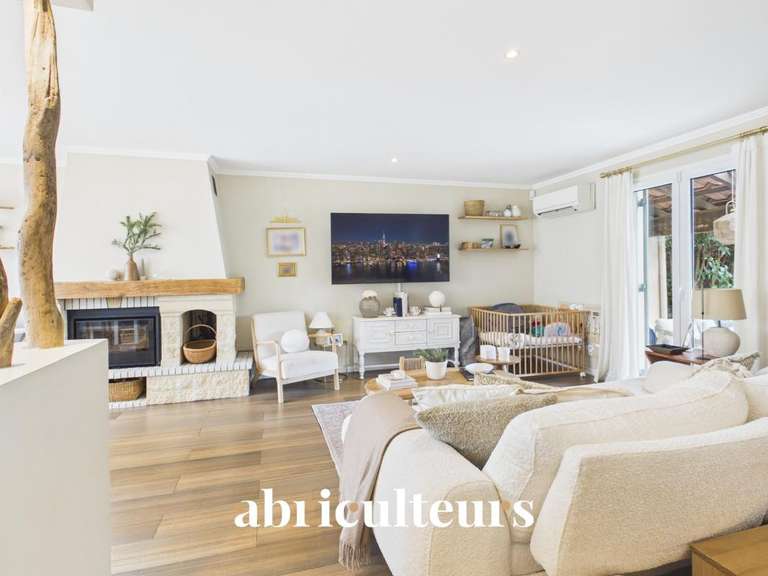 Maison Aix-en-Provence - 3 chambres - 106m²
