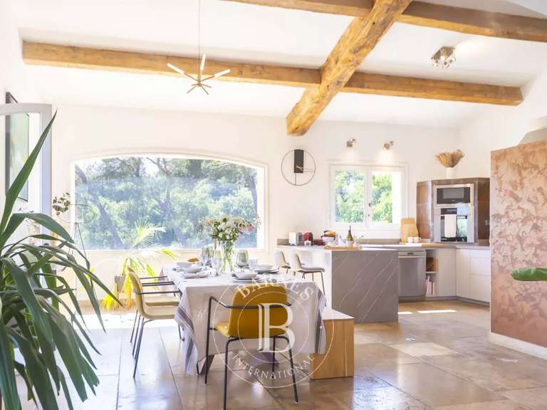 Maison Aix-en-Provence - 4 chambres - 230m²