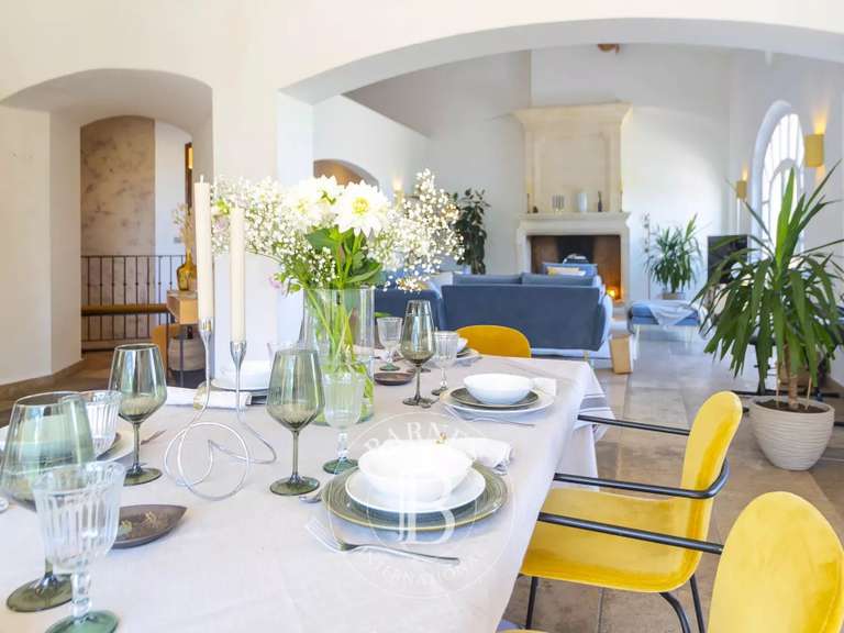 Maison Aix-en-Provence - 4 chambres - 230m²