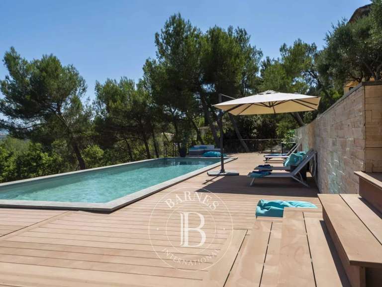 Maison Aix-en-Provence - 4 chambres - 230m²