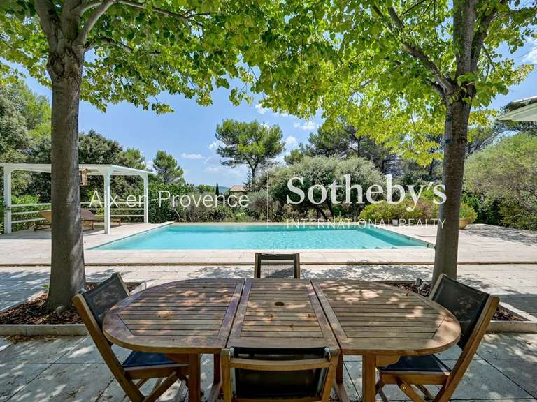 Maison Aix-en-Provence - 5 chambres - 210m²