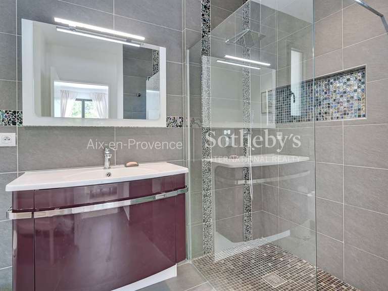 Maison Aix-en-Provence - 4 chambres - 210m²