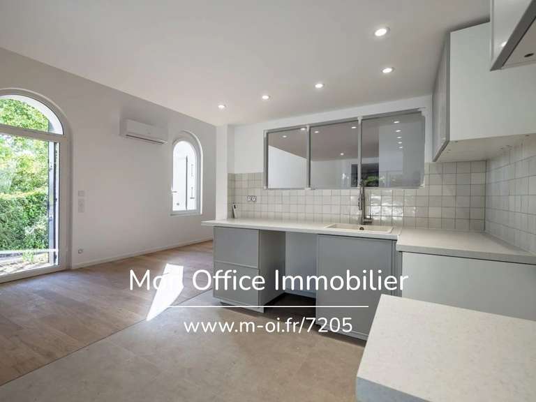 Maison Aix-en-Provence - 3 chambres - 101m²