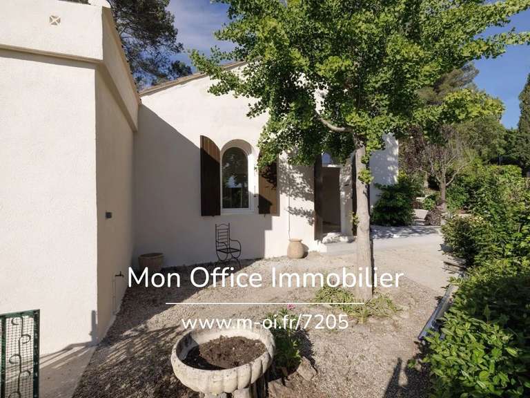 Maison Aix-en-Provence - 3 chambres - 101m²