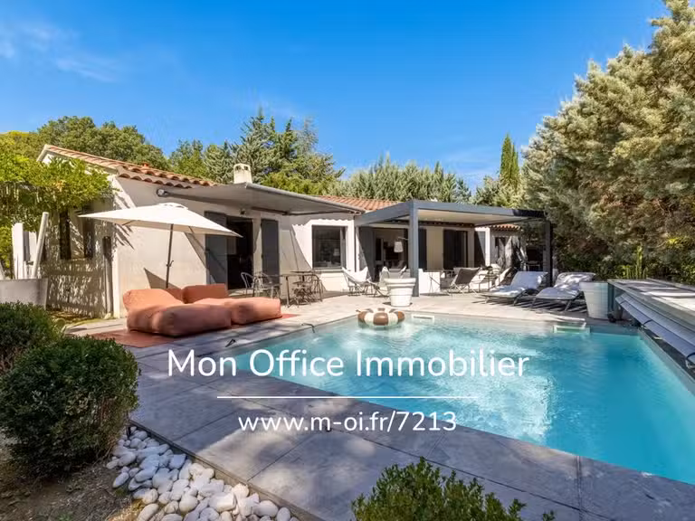 Maison Aix-en-Provence - 3 chambres - 130m²
