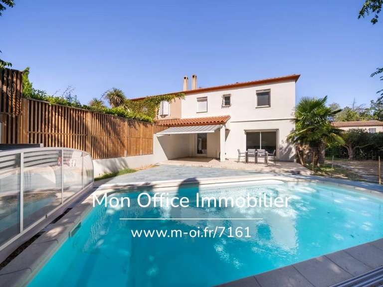 Maison Aix-en-Provence - 4 chambres - 120m²