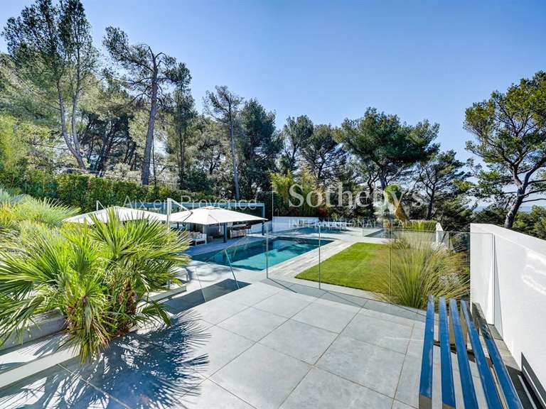 Maison Aix-en-Provence - 4 chambres - 300m²