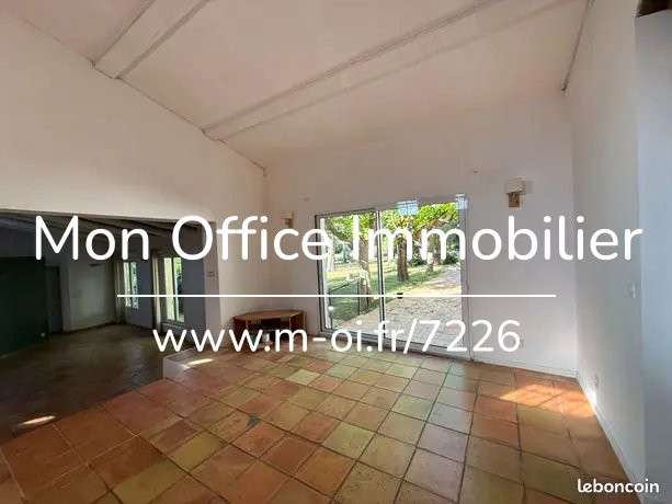House Aix-en-Provence - 4 bedrooms - 196m²