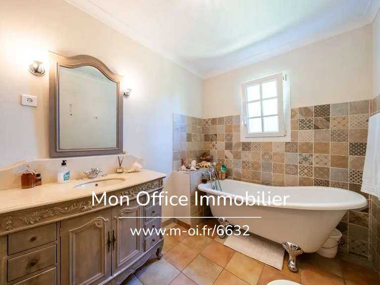 Maison Aix-en-Provence - 5 chambres - 241m²