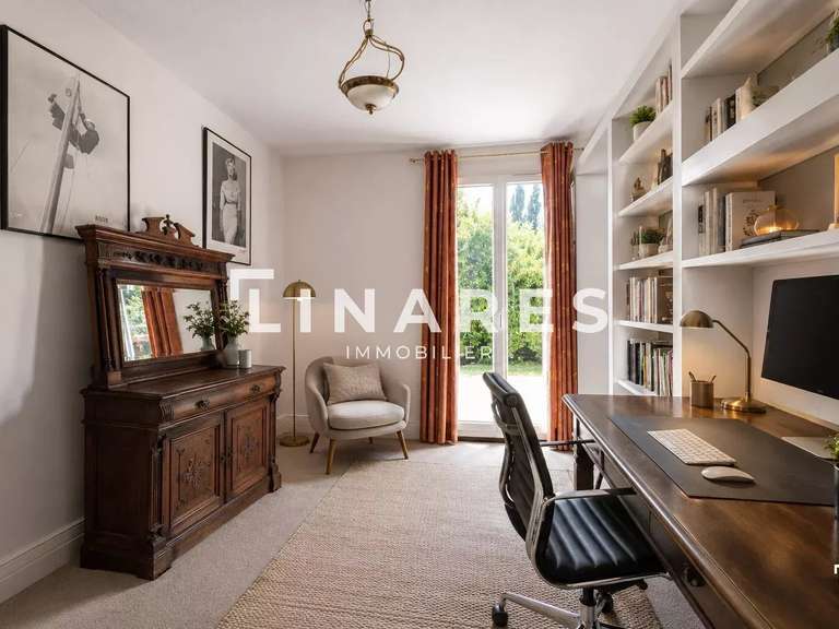 Maison Aix-en-Provence - 5 chambres - 215m²